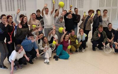 Glumica Marijana Matoković oduševila učenike predstavom „Smash“