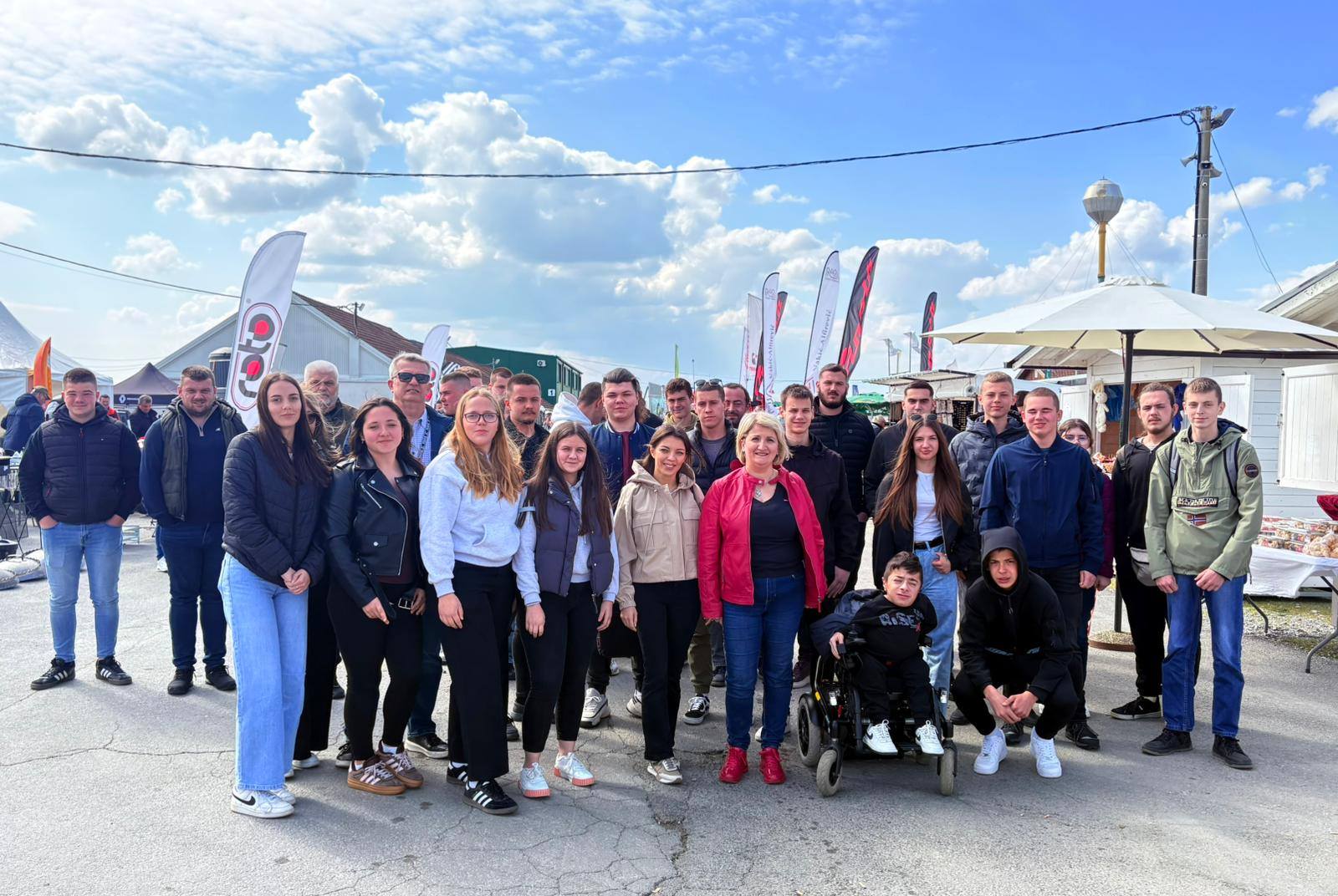 654247946_1347237294103648_5599026577715541158_n