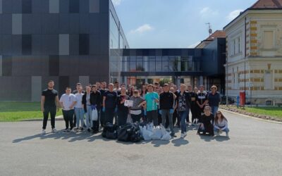 Danas su učenici i djelatnici naše škole sudjelovali u akciji „Zelena čistka“